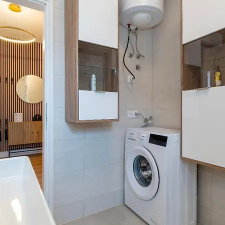 Dora Family Only Apartament